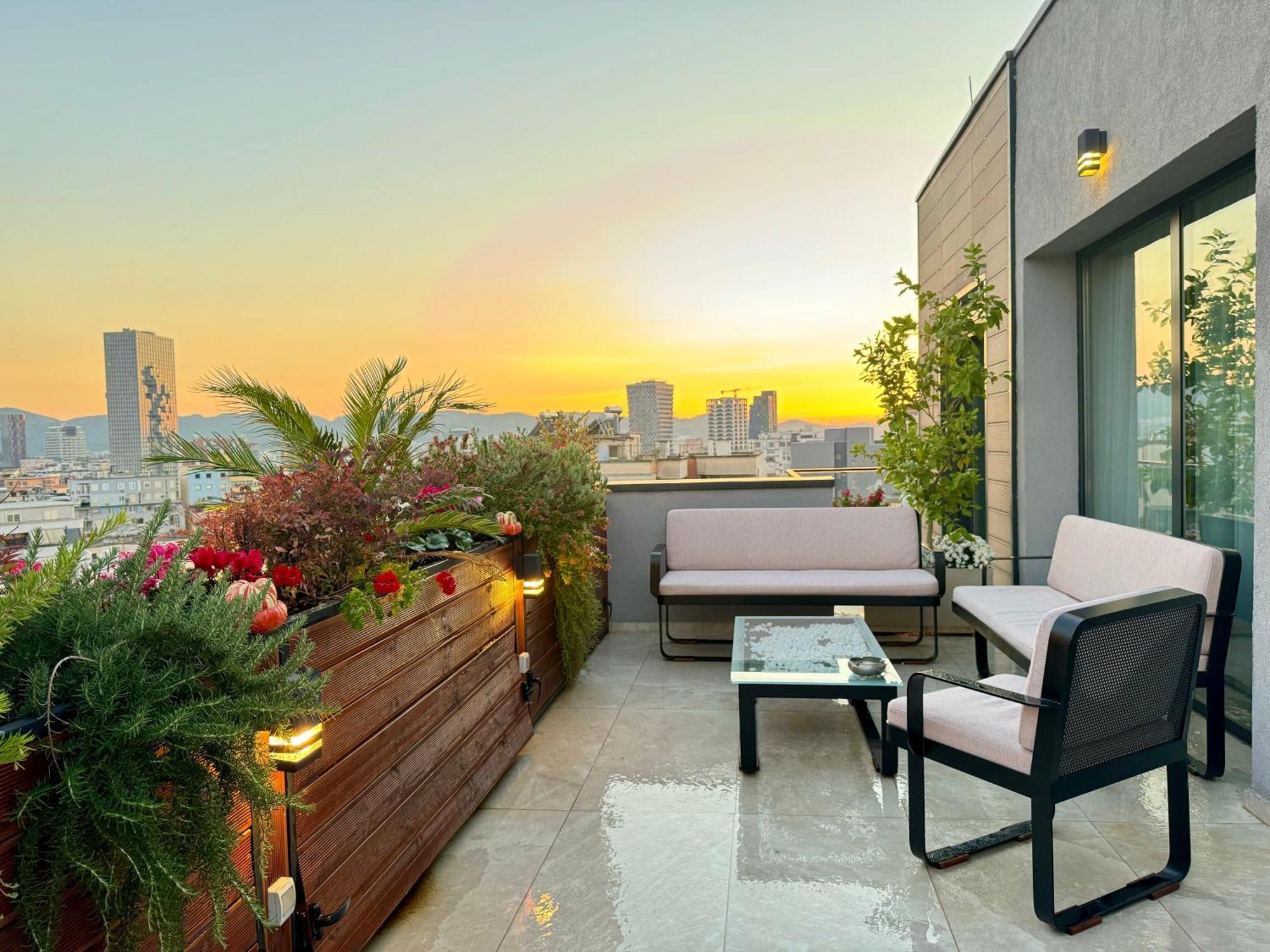 "Superattico" - Central Tirana Gorgeous Penthouse, Free Parking Екстер'єр фото